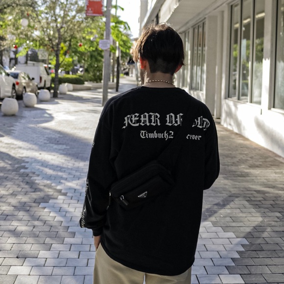 Feel free to check out my closet thanks - Picture 6 of 9